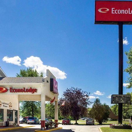 Econo Lodge Grand Forks Esterno foto