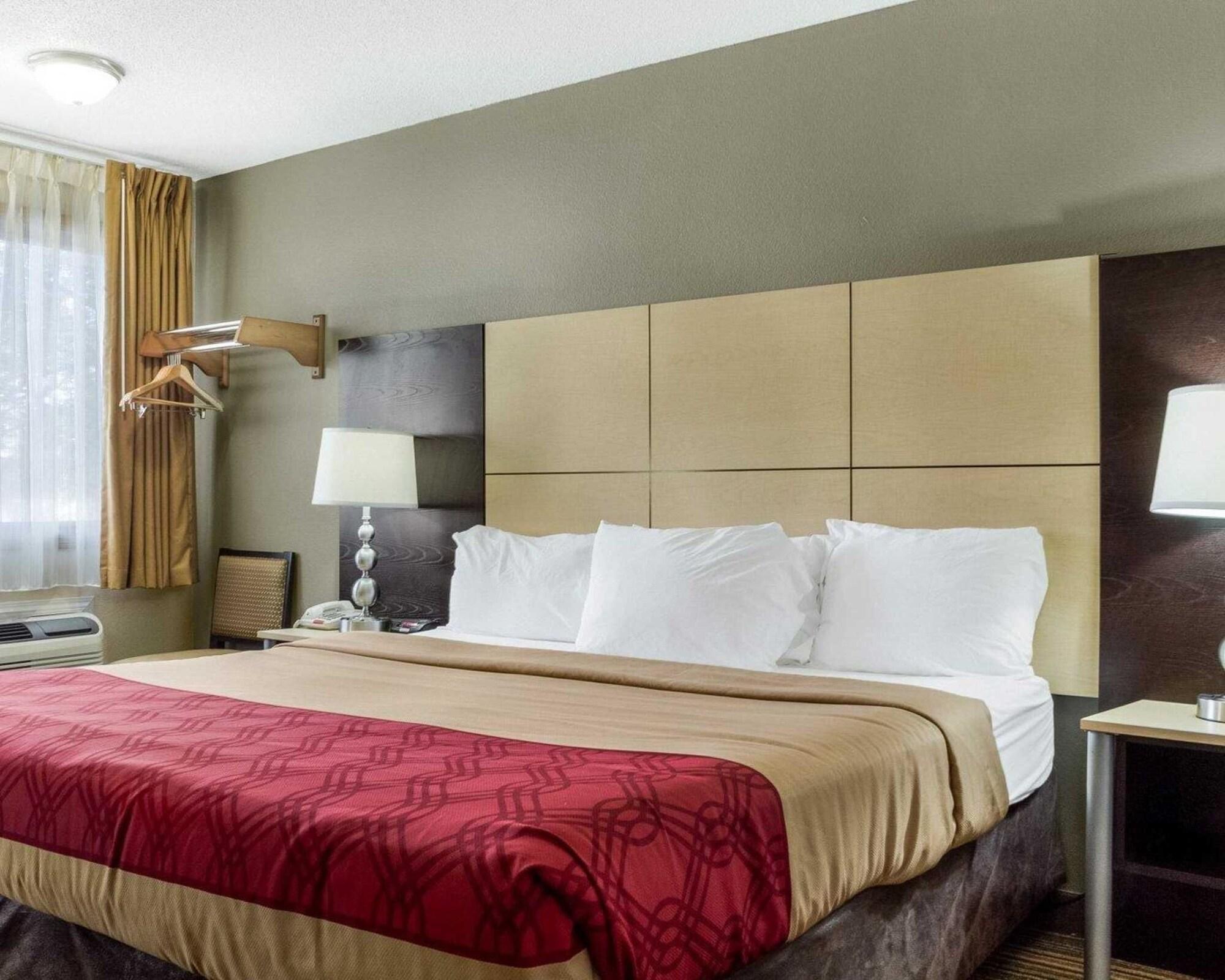 Econo Lodge Grand Forks Esterno foto