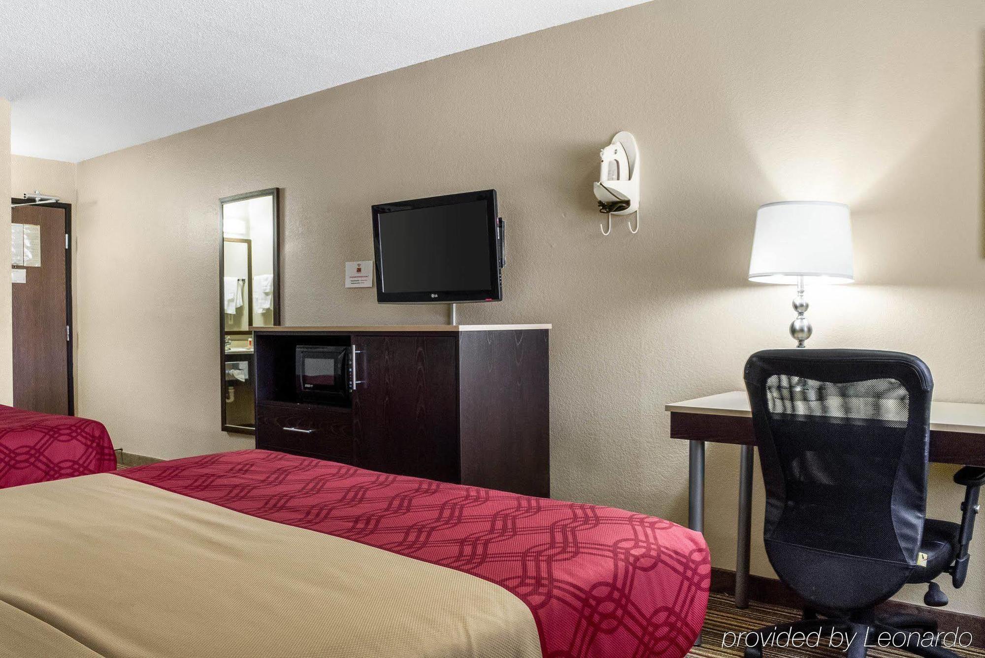 Econo Lodge Grand Forks Esterno foto