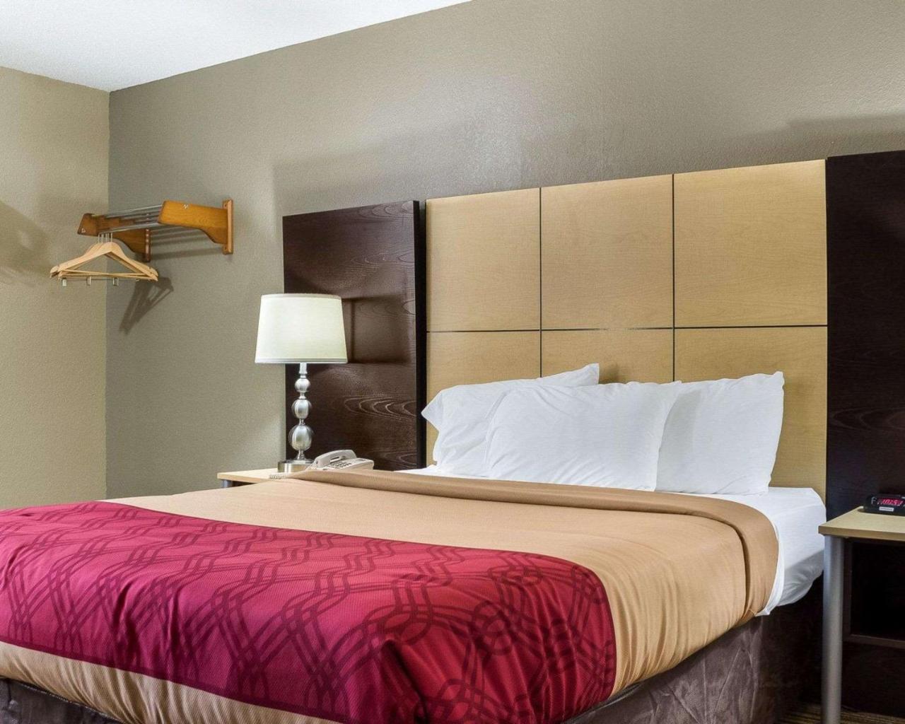 Econo Lodge Grand Forks Esterno foto